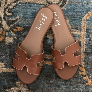 FS|NY Alibi Sandal w/ White Stitching